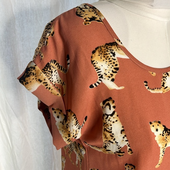 Mine Cheetah Print Top in Rust - Picture 4 of 4